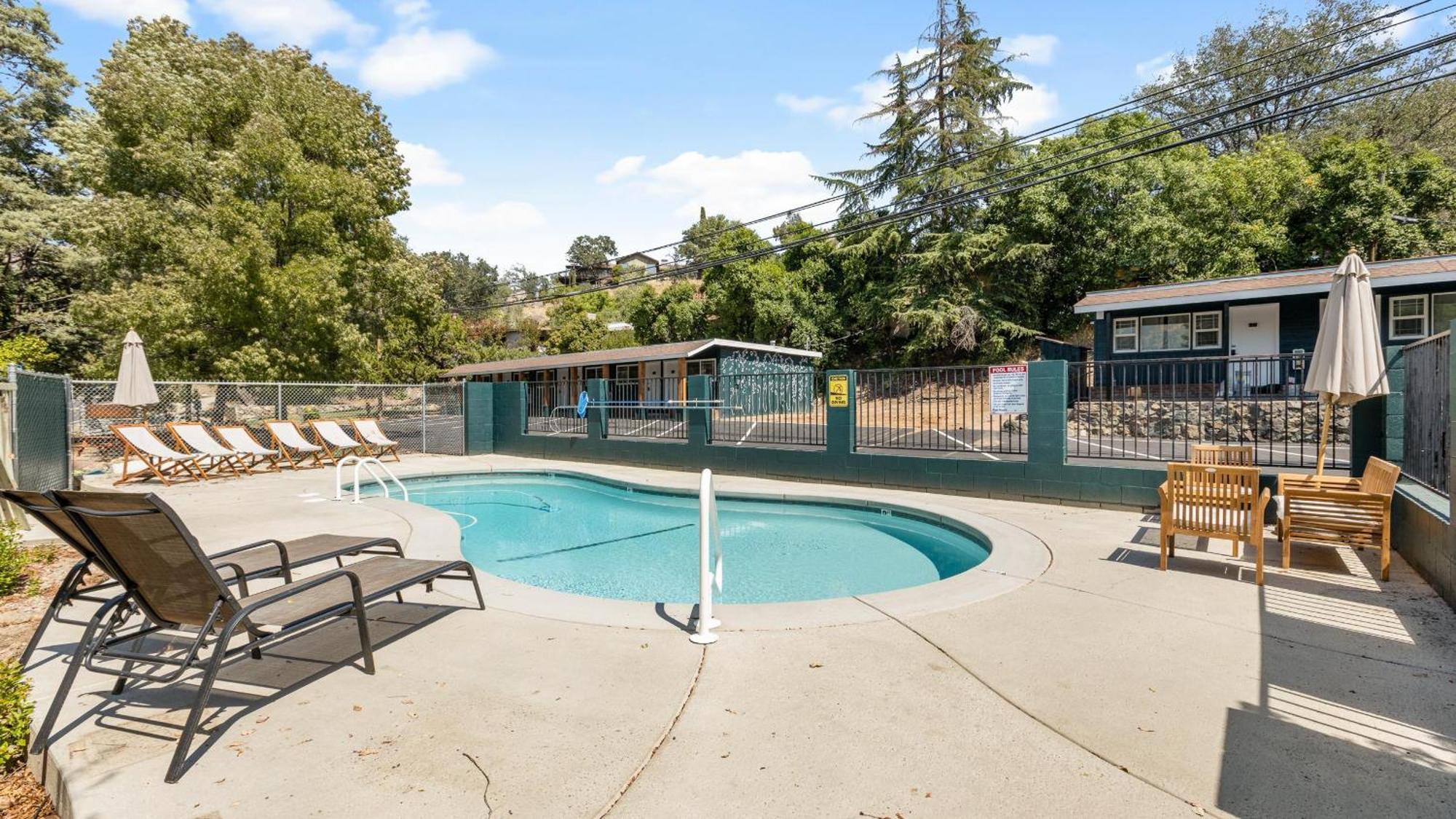 The Tokopah Sequoia Motel Rm 1 Three Rivers Exteriér fotografie