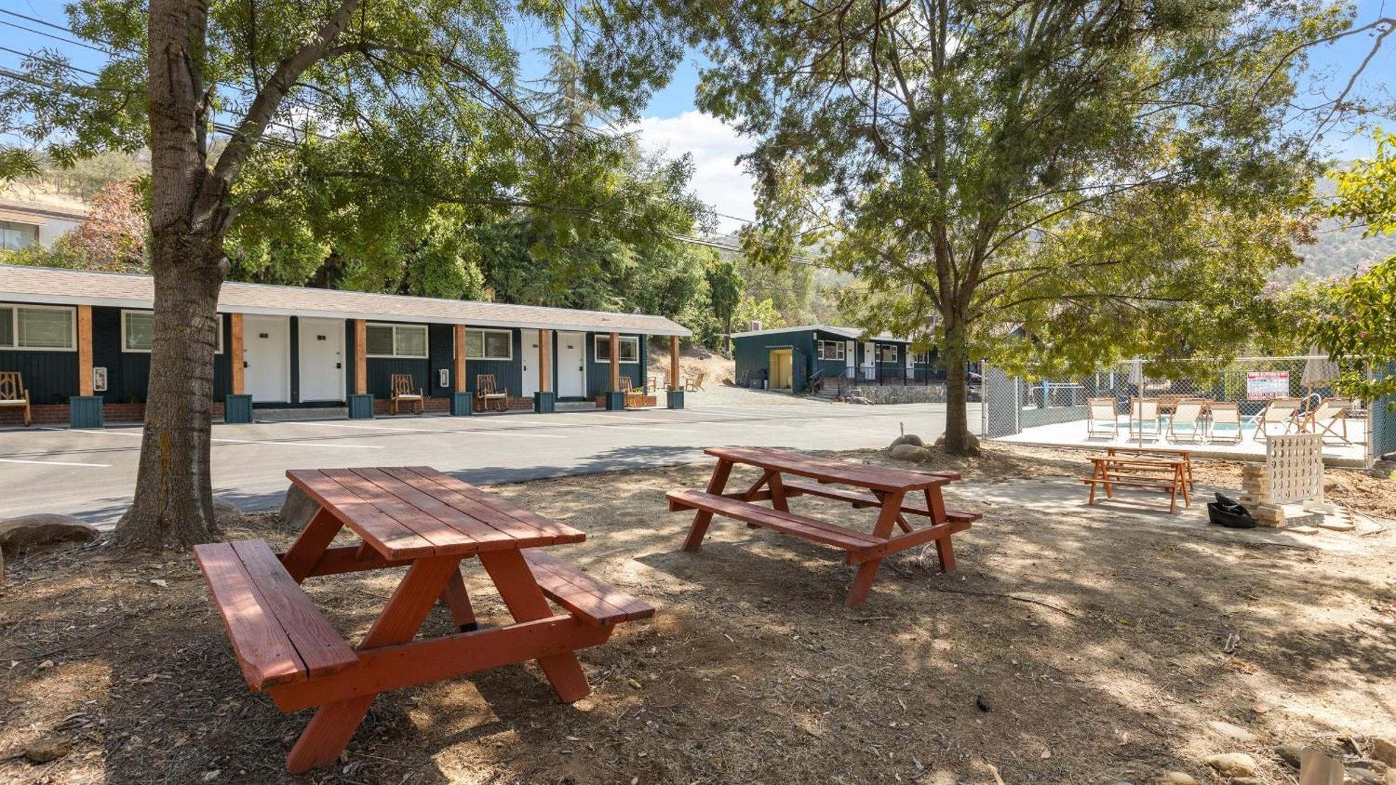 The Tokopah Sequoia Motel Rm 1 Three Rivers Exteriér fotografie